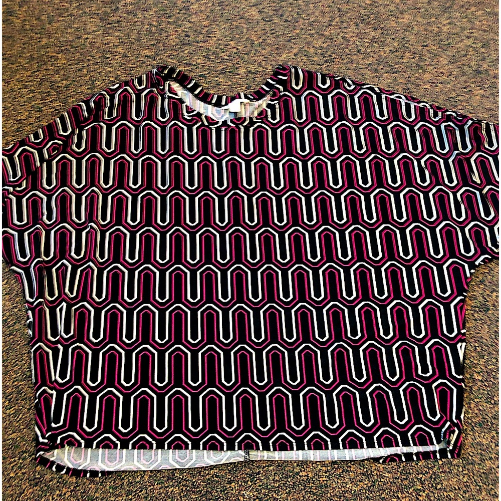 Cato cold shoulder top.